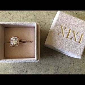 XIXI Happily Ever wedding set